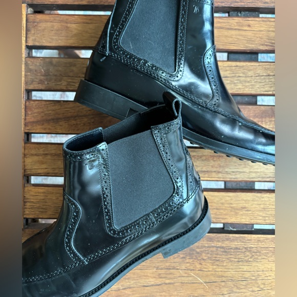 Tod’s leather Chelsea boots - Picture 11 of 15